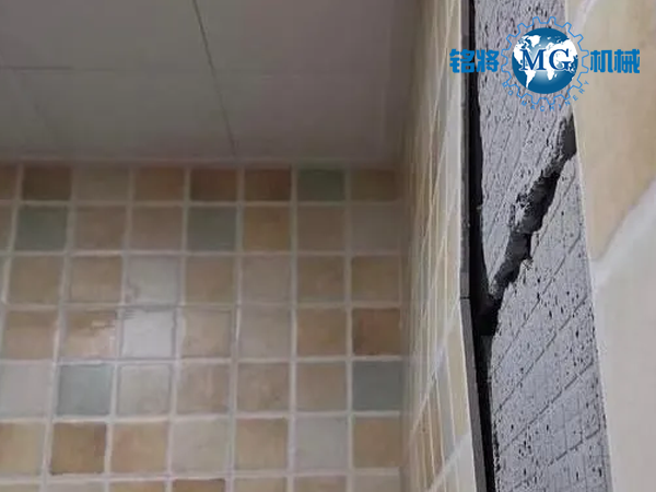 墻磚大面積脫落！墻面問(wèn)題還是瓷磚粘貼問(wèn)題？
